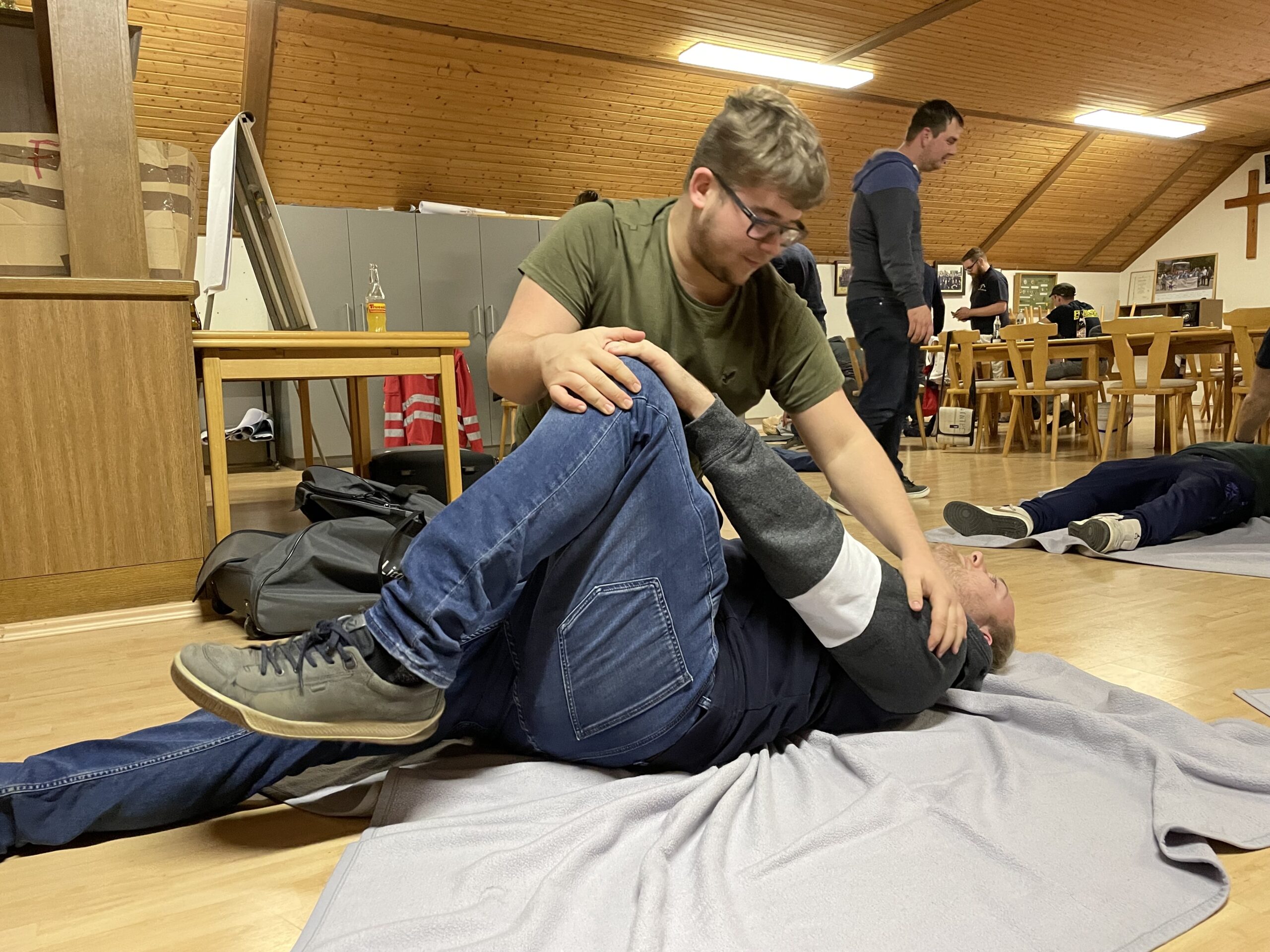 Erste Hilfe Training mit neuem Rettungsgerät